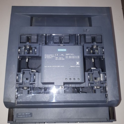 Siemens Sicherungslasttrenner 3NP1163-1BC12 (new old stock) Siemens Sicherungslasttrenner 3NP1163-1BC12 (new old stock)