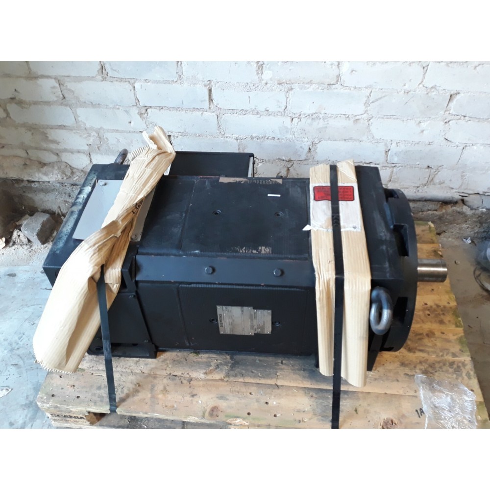 Siemens MOTOR 1GG5204 ONG44 6JU3 709415 VDE0530/1 72 4B20 M31 (New old stock)