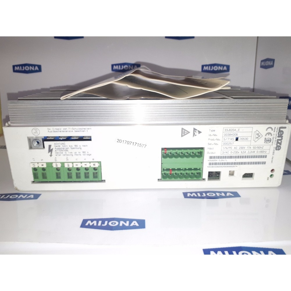 Lenze Frequenzumrichter 33.8204_E AC230V 17A 50/60Hz