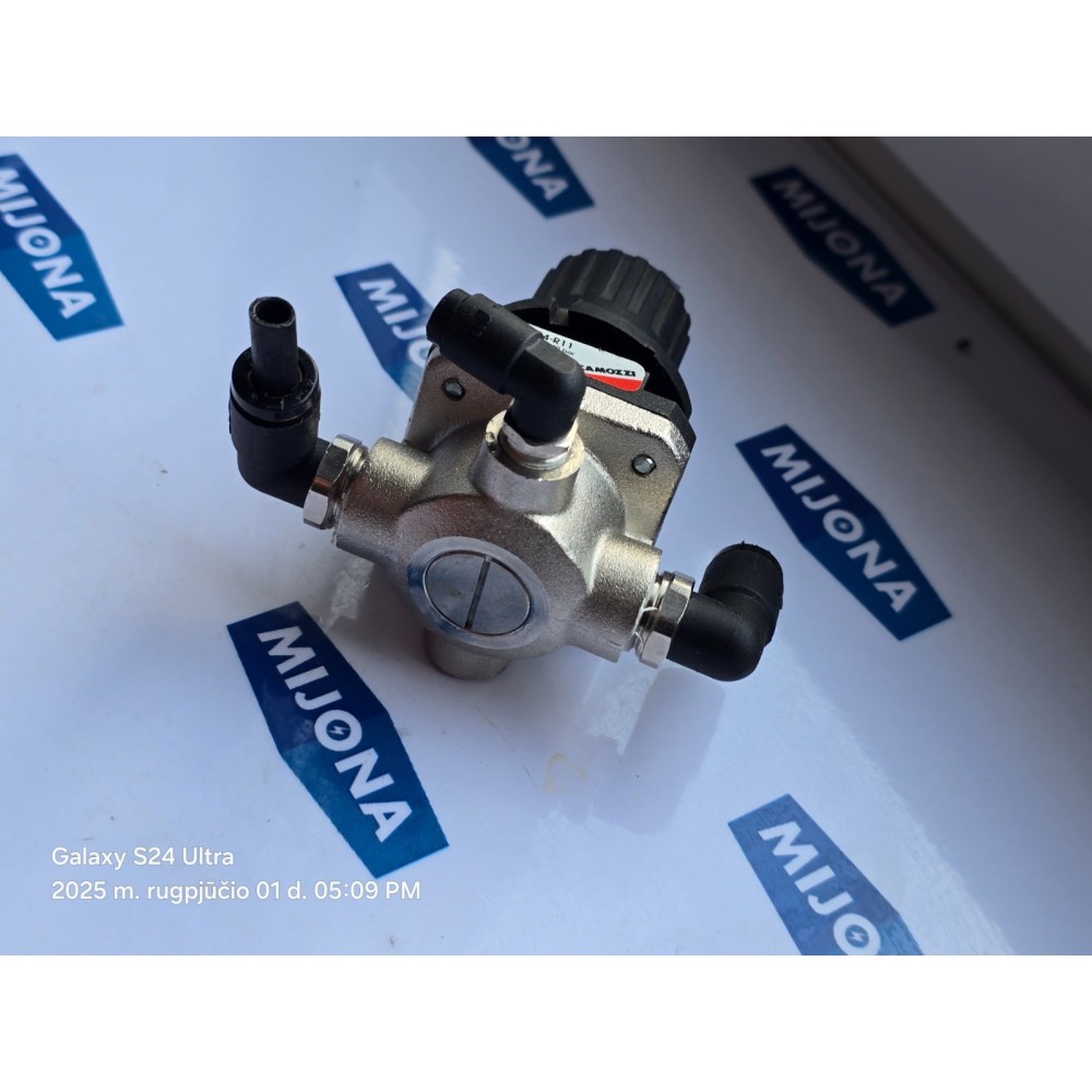 Camozzi M004-R11 MAX 10BAR M004 R11