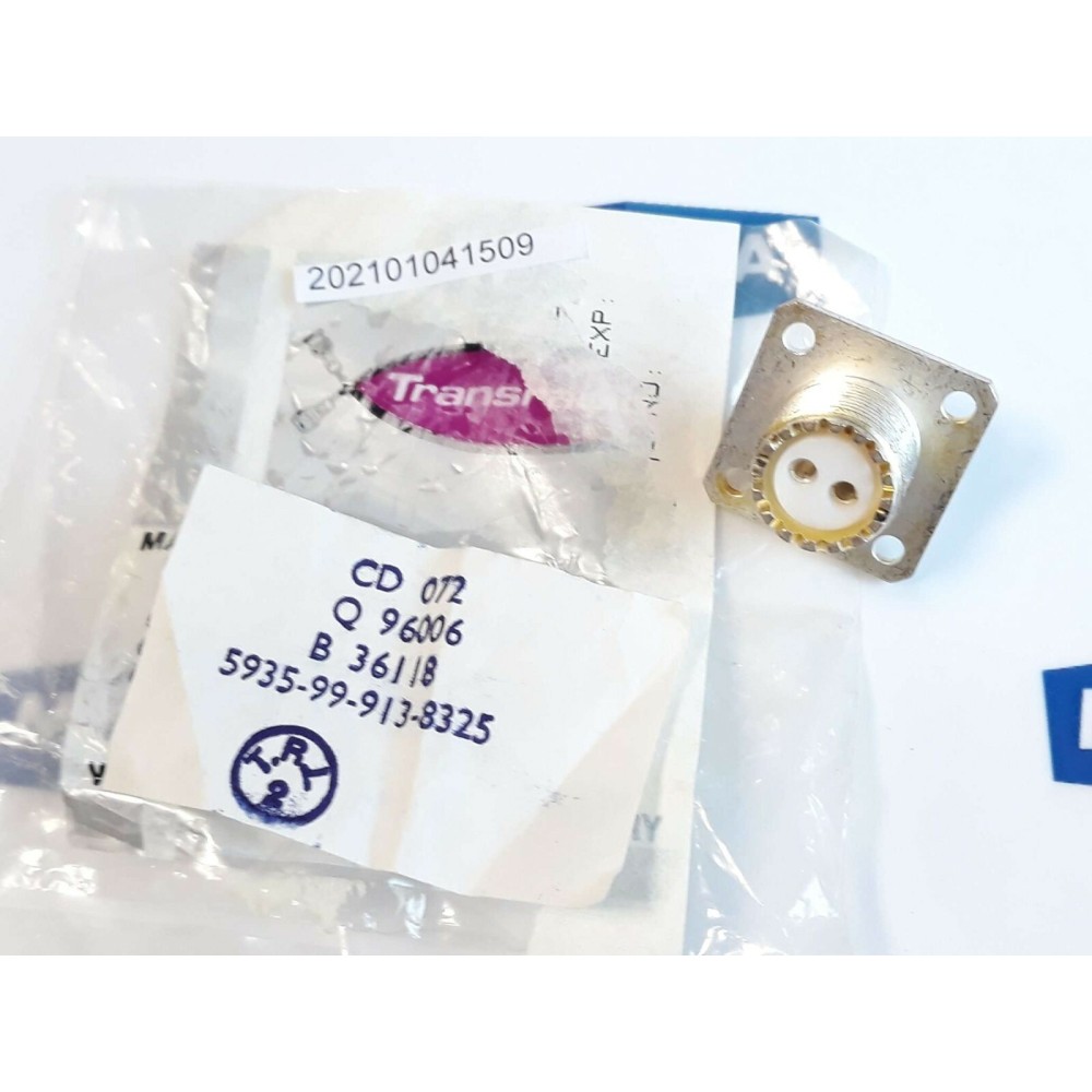 Transradio connector CD 072 Q 96006 B36118 5935 99 913 8325 (New old stock) Transradio connector CD 072 Q 96006 B36118 5935 99 913 8325 (New old stock)