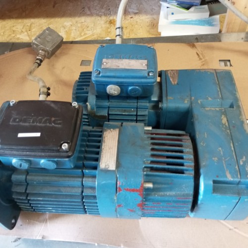 DEMAG KBA 80 B 4 71415699 50HZ 220 380V KBL 71 A 4 71415699 DEMAG KBA 80 B 4 71415699 50HZ 220 380V KBL 71 A 4 71415699