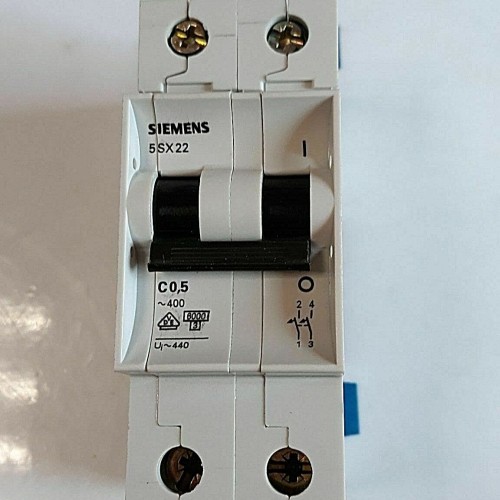 Siemens 5SX2 480V C 0.5 Circuit Breaker Protective Switch (New old stock)
