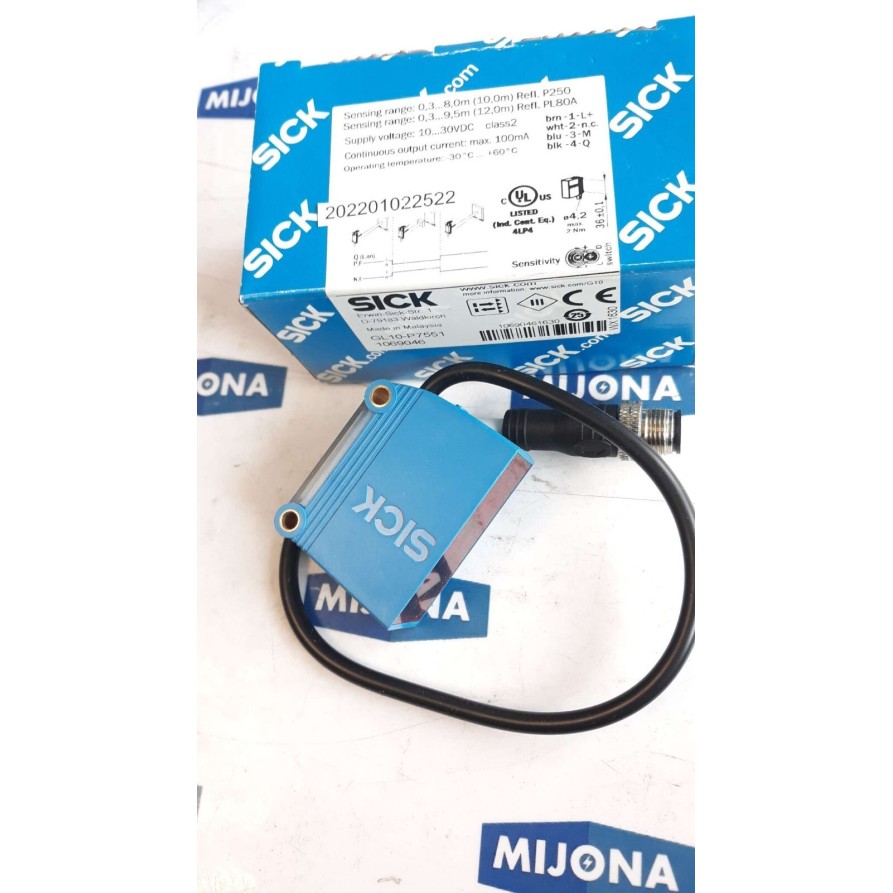 SICK GL10- P7551 1069046 DC 10 30V SENSOR GL10- P7551 NEW OLD STOCK