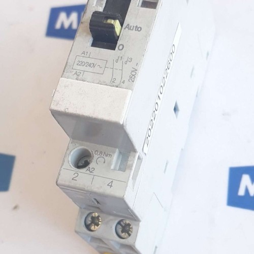 Schneider GY2520M5 25A 500V AC 250V AC 5,4KW