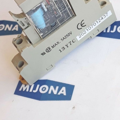 OMRON 13Y7C 24V DC 5A 250V G2R 2 SN S 120VAC 5A 250V AC 5A 30V DC
