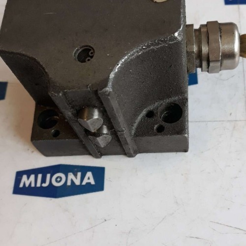 Euchner GNBG02D16 502 MC302 086477 IP67 AC15 6A 230V DC13 6A 24V Euchner GNBG02D16 502 MC302 086477 IP67 AC15 6A 230V DC13 6A 24V