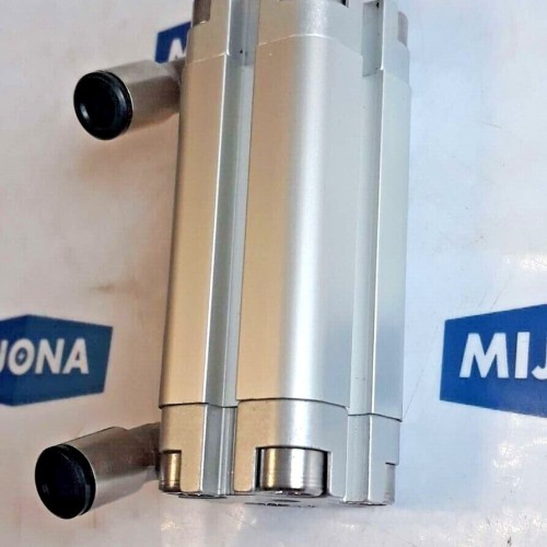 Festo ADVULQ 12 40 P A 156678 COMPACT CYLINDER NEW OLD STOCK Festo ADVULQ 12 40 P A 156678 COMPACT CYLINDER NEW OLD STOCK