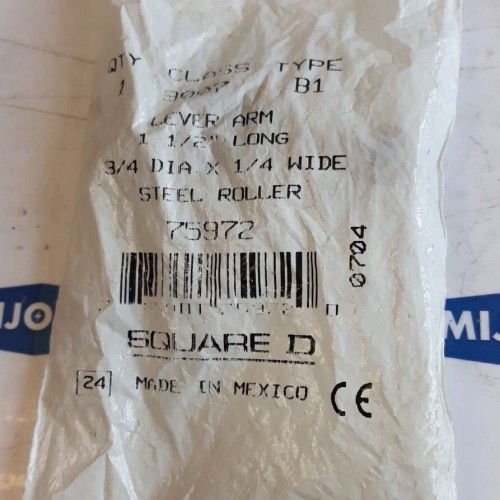 SQUARE D 75972 LEVER ARM 1 1 2 LONG 3/4 DIA 1/4 WIDE STEEL ROLLER NEW OLD STOCK