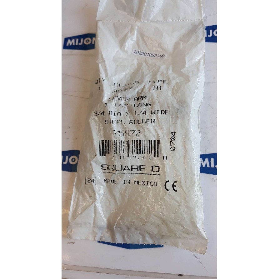 SQUARE D 75972 LEVER ARM 1 1 2 LONG 3/4 DIA 1/4 WIDE STEEL ROLLER NEW OLD STOCK