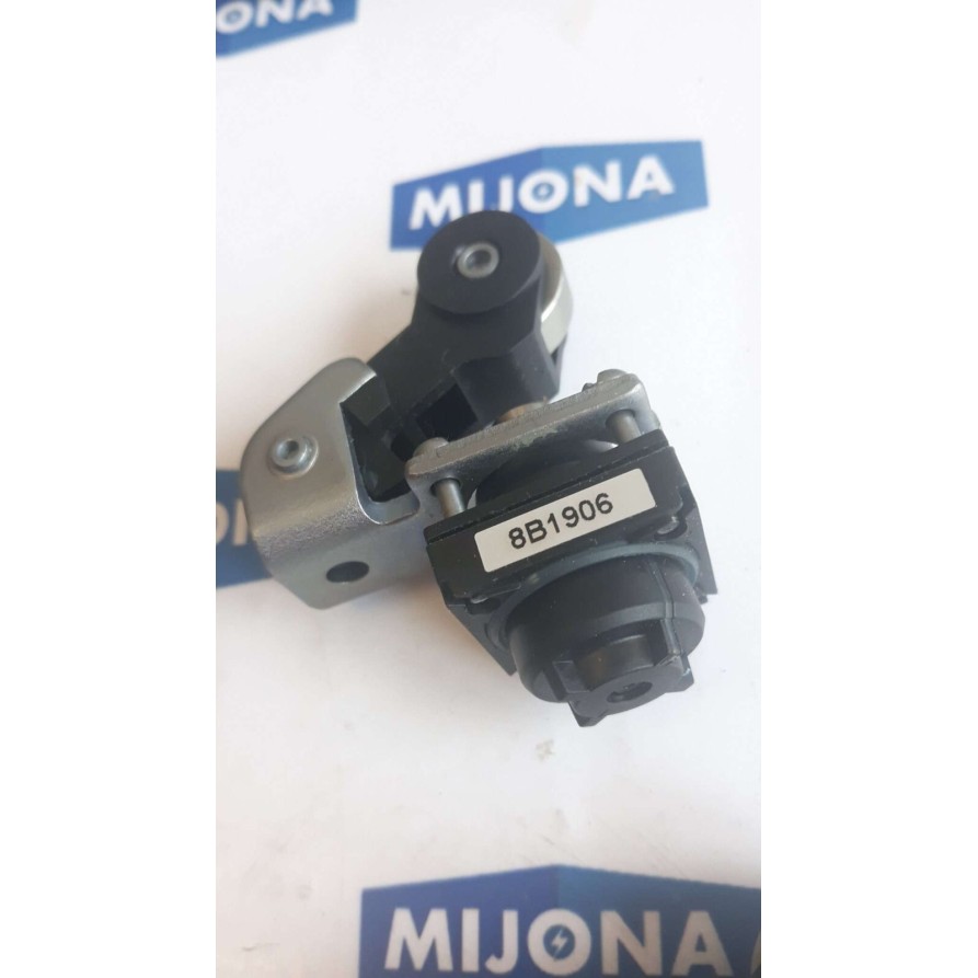 Schneider ZCK D23  Limit Switch HEAD 9A 8B1906 NEW OLD STOCK