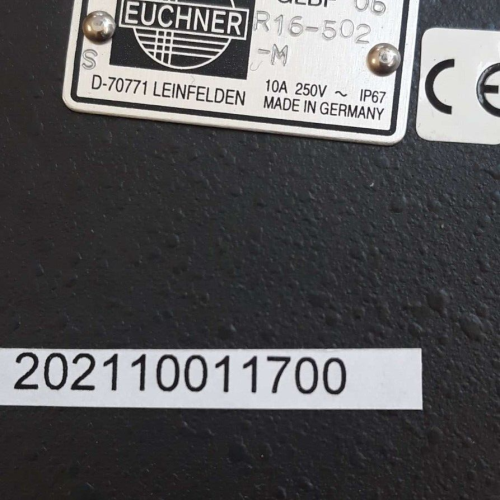 Euchner R16 502 M 10A 250V IP67 (new old stock) Euchner R16 502 M 10A 250V IP67 (new old stock)