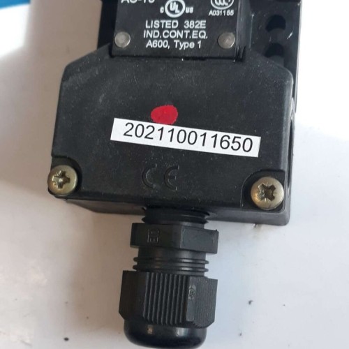 Schmersal AZ 15 ZVRK M16 SAFETY COMPONENT IP67 500V 6kV AC15