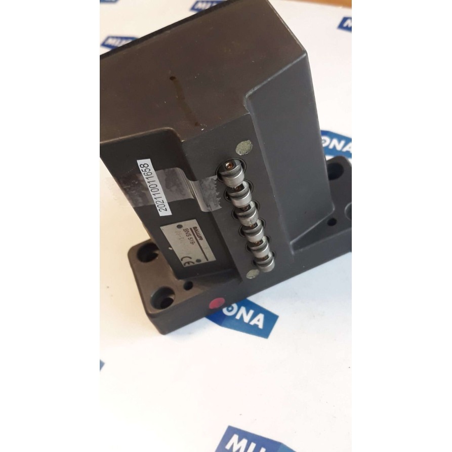 BALLUFF BNS 519 06 R12 73 10 Position Limit Switch 240V AC HD 6A NEW OLD STOCK