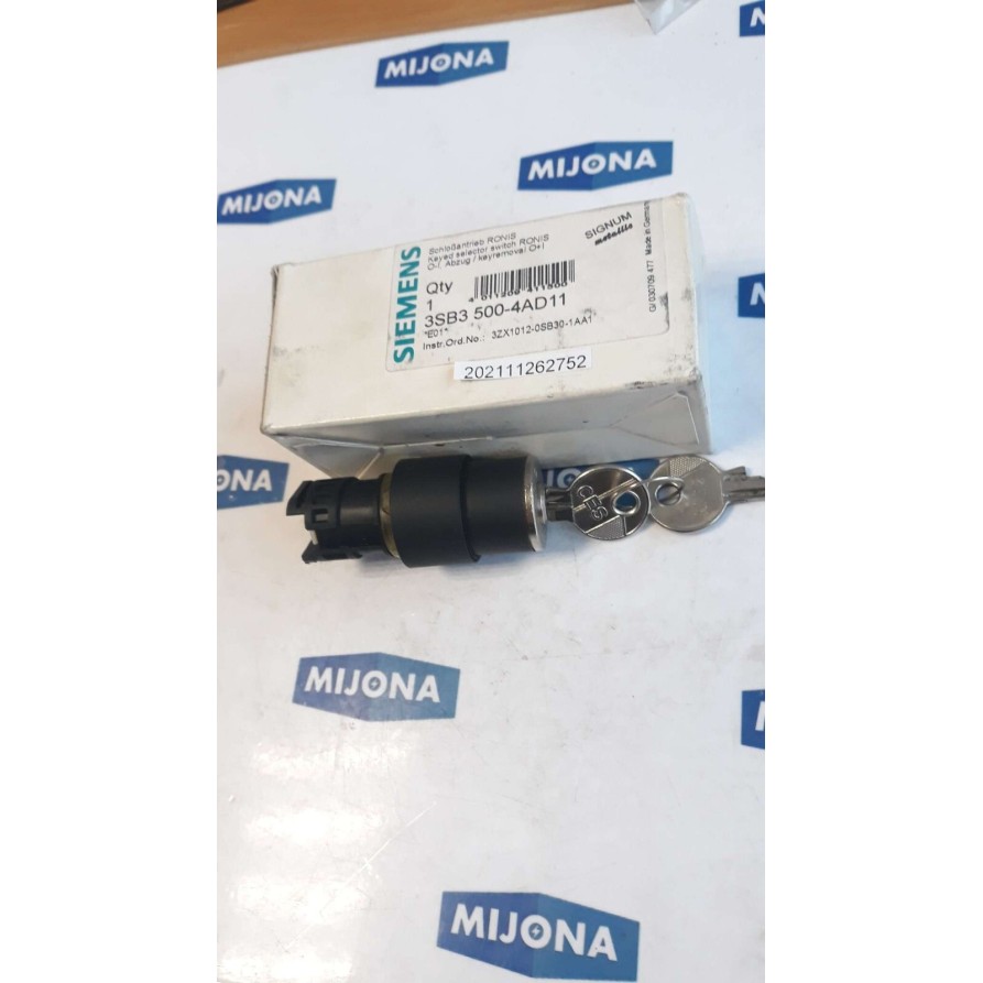 SIEMENS 3SB3 500 4AD11 KEY SELECTOR SWITCH 2 POSITION 3SB500-4AD11 NEW OLD STOCK