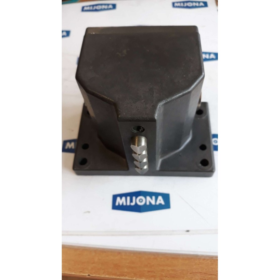 Euchner RGBF 04 D12 502 10A 250V IP67 new old stock)