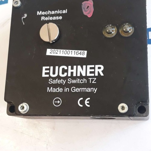 Euchner TZ1RE024SR11 C1854 SAFETY SWITCH 078013 50V IP65 1500N MECHANICAL RELEAS Euchner TZ1RE024SR11 C1854 SAFETY SWITCH 078013 50V IP65 1500N MECHANICAL RELEAS