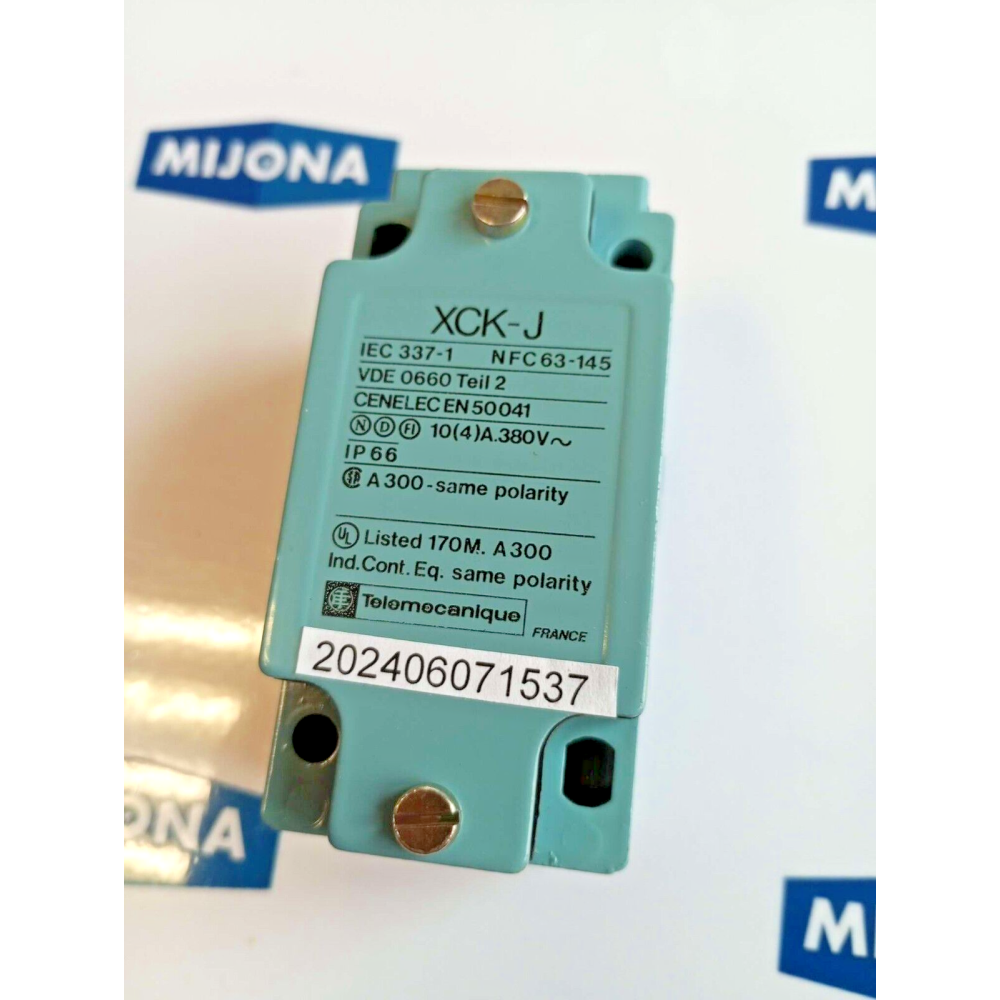 Telemecanique XCK J LIMIT SWITCH NEW OLD STOCK