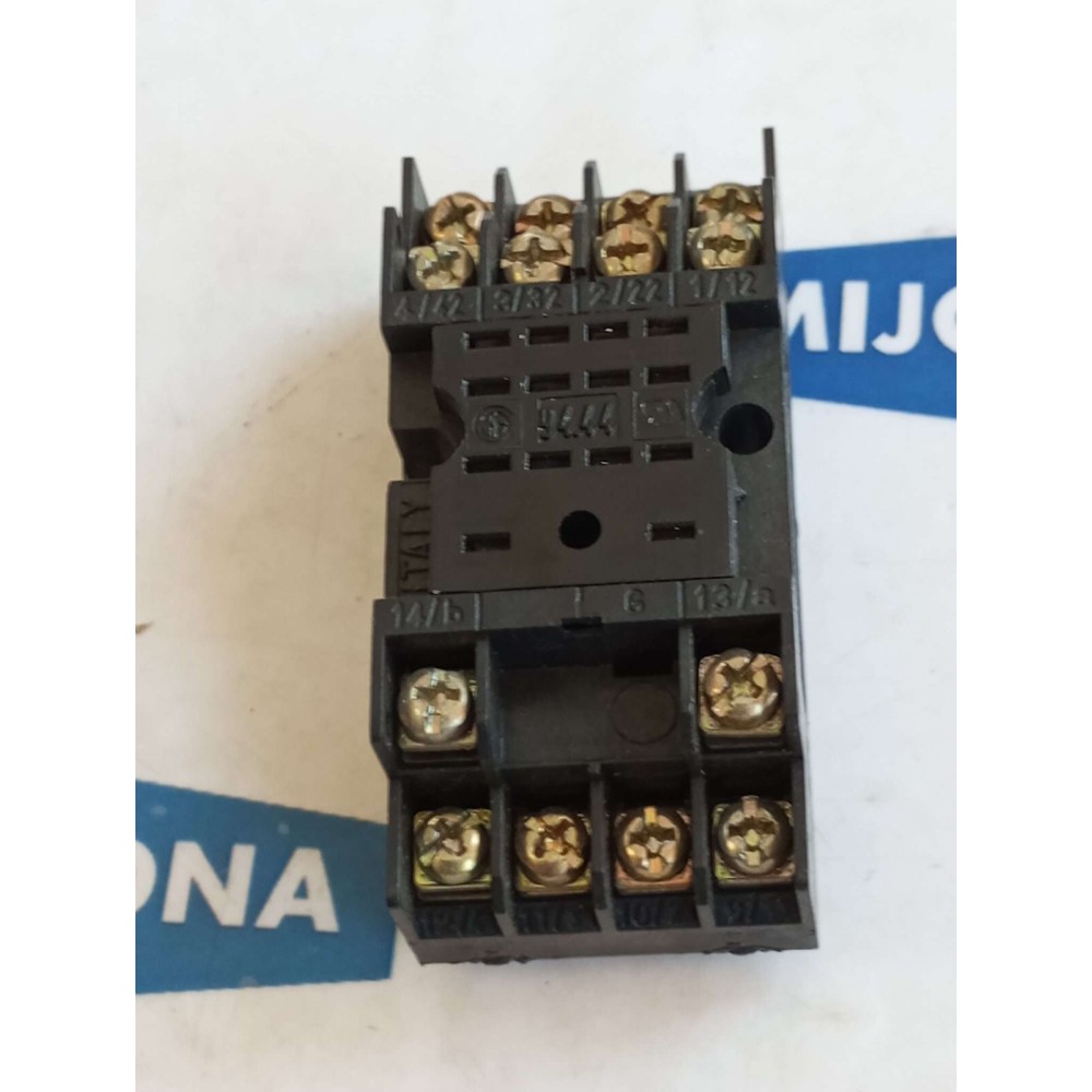 FINDER TYPE 94 44 Relay Socket 5A 250V 10A 250V 94.44 (NEW OLD STOCK)