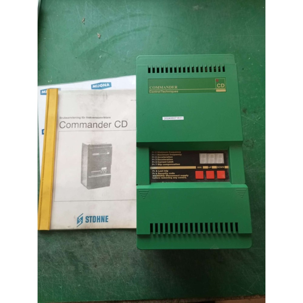 COMMANDER CONTROL TECHNIQUES CD 220 VARIABLE FREQUENCY INVERTER 2.2KW CD220 COMMANDER CONTROL TECHNIQUES CD 220 VARIABLE FREQUENCY INVERTER 2.2KW CD220