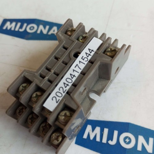 IDEC SY4S 02 POWER RELAY SOCKET 25031 IDEC SY4S 02 POWER RELAY SOCKET 25031