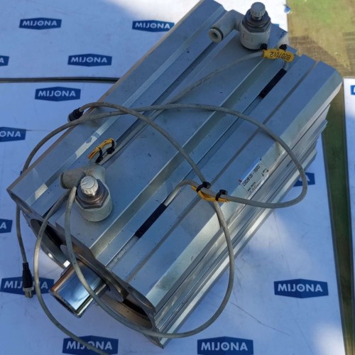 SMC CDQ2B125 150DC CYLINDER 1.0MPA CDQ2B125-150DC