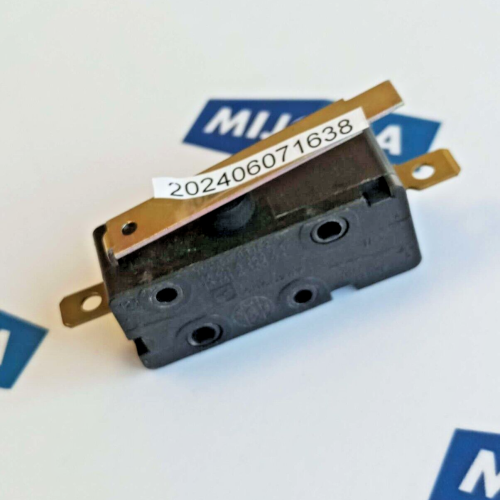 CROUZET 16A 250A 10A 380V 83152 MICRO SWITCH NEW OLD STOCK CROUZET 16A 250A 10A 380V 83152 MICRO SWITCH NEW OLD STOCK