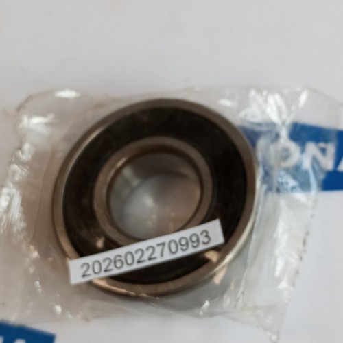 SKF 6204 2RSH C3 Ball Bearing 6204-2RSH/C3 NEW OLD STOCK