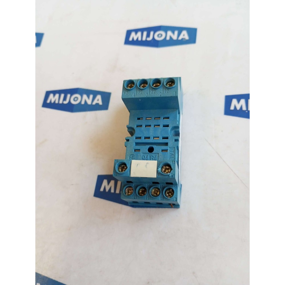 FINDER TYPE 94.64 SOCKET 10A 250V 10A 94 64