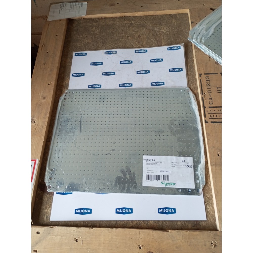 Schneider  NSYMF54 MICROPERFORATED MOUNTING PLATE 500X400mm SAREL 50423