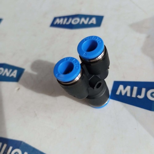 Festo QSY 8 6 153154 Y CONNECTOR QSY-8-6 NEW OLD STOCK