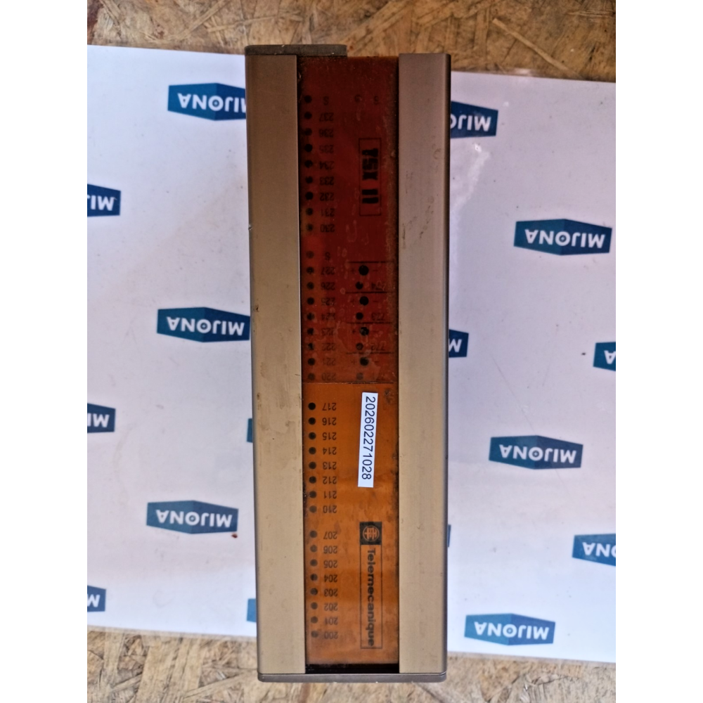 Telemecanique SG3 ABC 1101 TSX11 32 E S Controller PLC Module Telemecanique SG3 ABC 1101 TSX11 32 E S Controller PLC Module