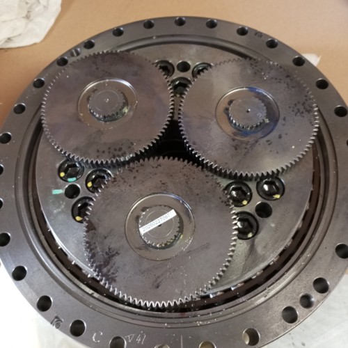 ABB 3HAC1043072-001 GEAR REDUCER (new old stock)