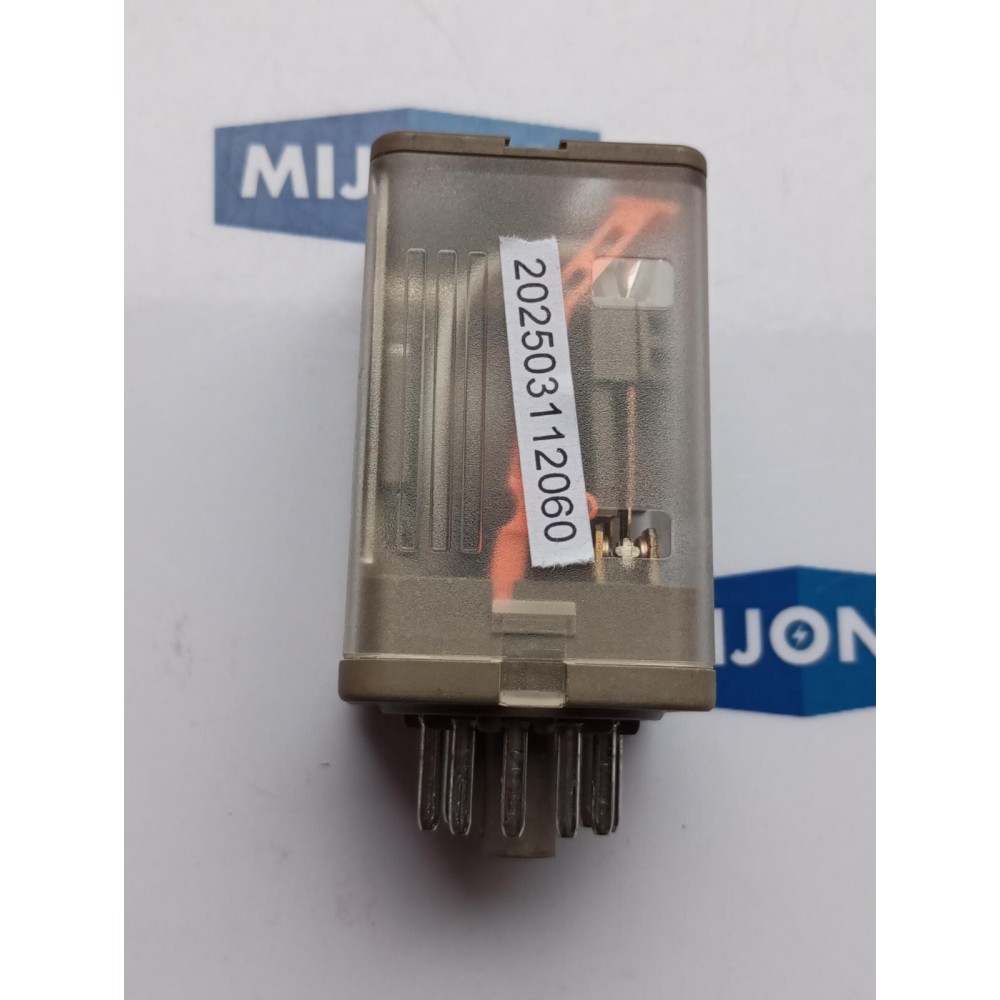 Kuhnke UNIVERSAL UF3F-230VAC N RELAY 240VAC 50 60HZ   (NEW OLD STOCK)