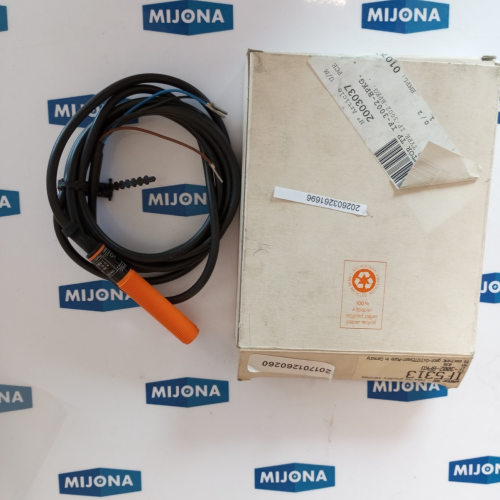 IFM IF5313 IF-3002-BPKG INDUCTIVE PROXIMITY SWITCHES NEW OLD STOCK