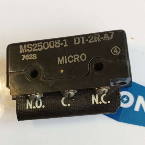 HONEYWELL MS25008 1 DT 2R A7 7628 MICRO SWITCH 10A 125 250VAC 0,3A 125VDC 0,15A HONEYWELL MS25008 1 DT 2R A7 7628 MICRO SWITCH 10A 125 250VAC 0,3A 125VDC 0,15A
