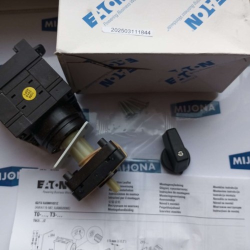 EATON T3 3 8401 Z REVERSING SWITCH 035739 WENDERCHALTER (NEW OLD STOCK) EATON T3 3 8401 Z REVERSING SWITCH 035739 WENDERCHALTER (NEW OLD STOCK)