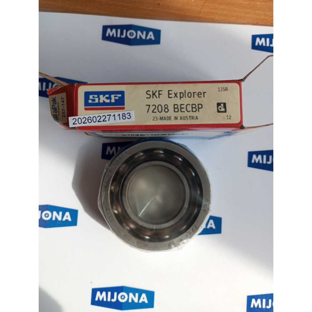 SKF EXPLORER 7208 BECBP Single row angular contact ball bearing (new old stock)