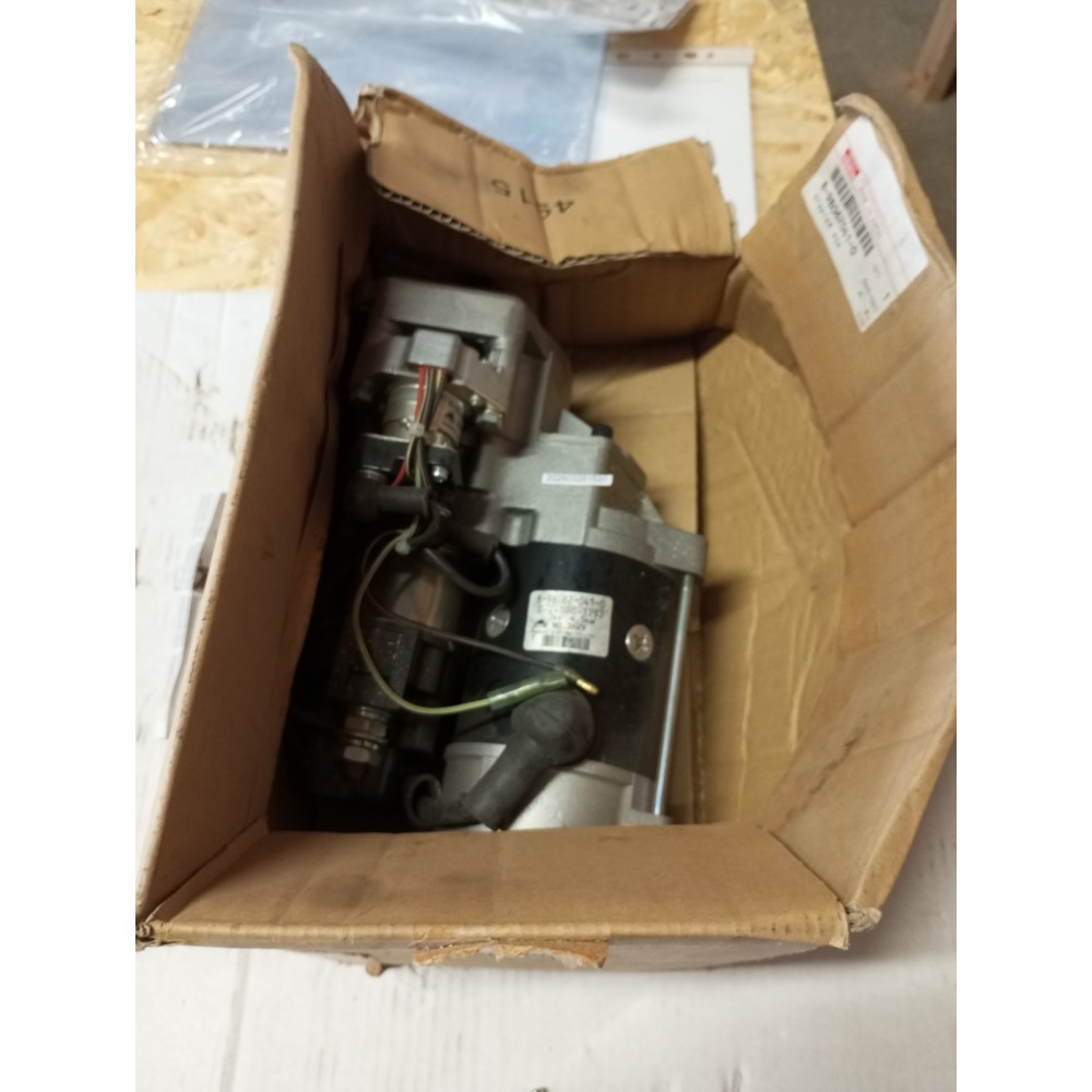 NIKKO 8-98062-041-0 0-24000-3252 24V 4,5KW  NIKKO 0-25000-81 24V  NEW OLD STOCK