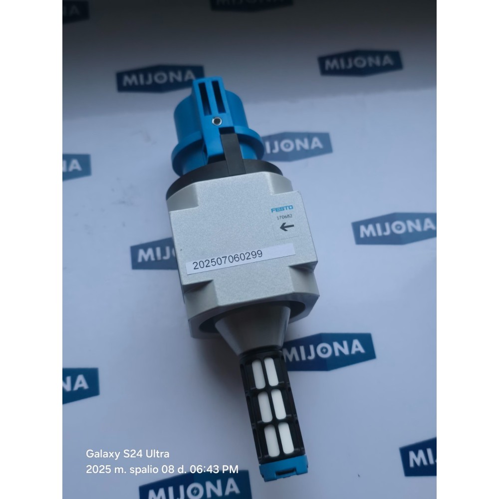 Festo HE- D- MIDI 170682 ON OFF VALVE  NEW OLD STOCK