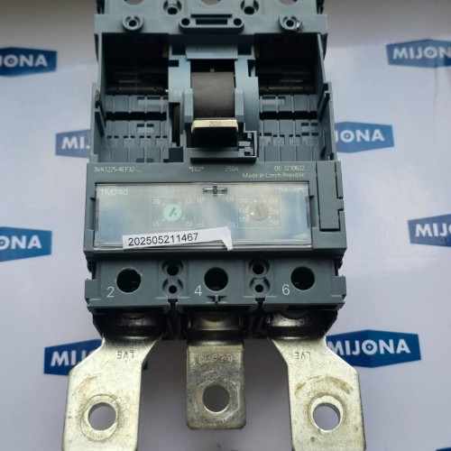 Siemens 3VA1225-4EF32-0AA0 DISASSEMBLED FROM NEW EQUIPMENT 3VA1225 4EF32 0AA0