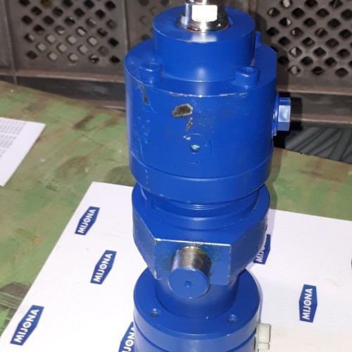 Rexroth R407999236 cylinder (new old stock)