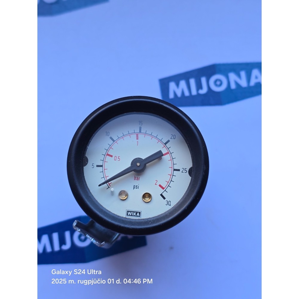 WIKA 0-2bar manometer 0-30psi (new old stock) WIKA 0-2bar manometer 0-30psi (new old stock)