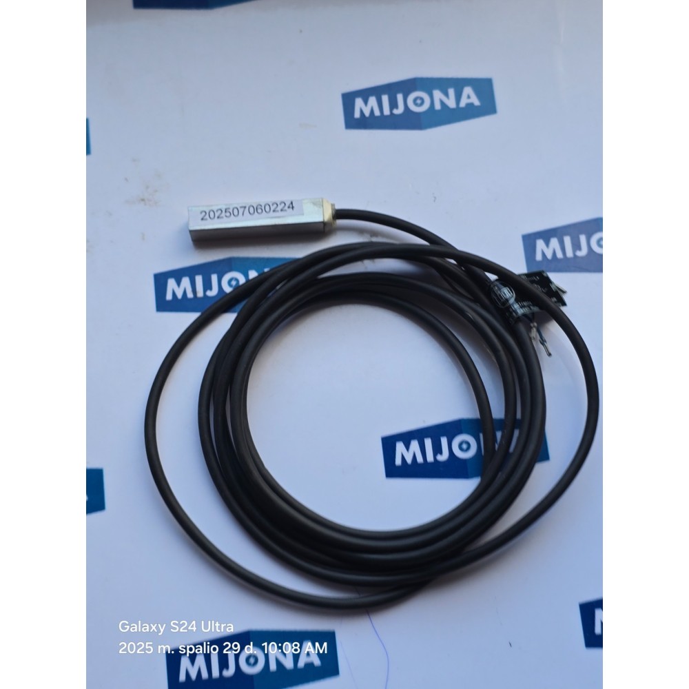 IFM electronic IL5002 ILA3002 BPKG INDUCTIVE SENSO 10 36V DC 250mA NEW OLD STOCK
