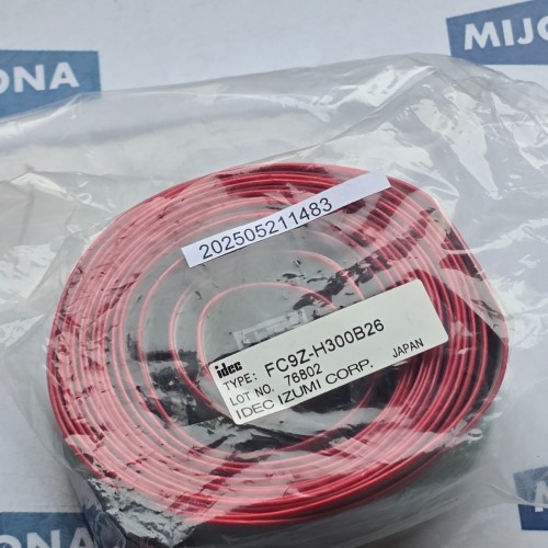 IDEC FC9Z H300B26 NEW OLD STOCK
