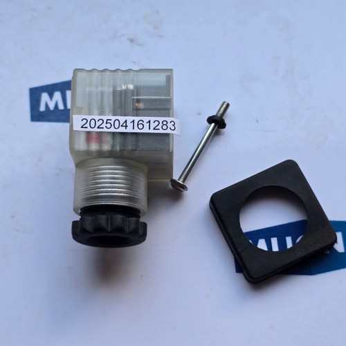 HTP 24V H.T.P  10A 250V Plug Connector  (new old stock)