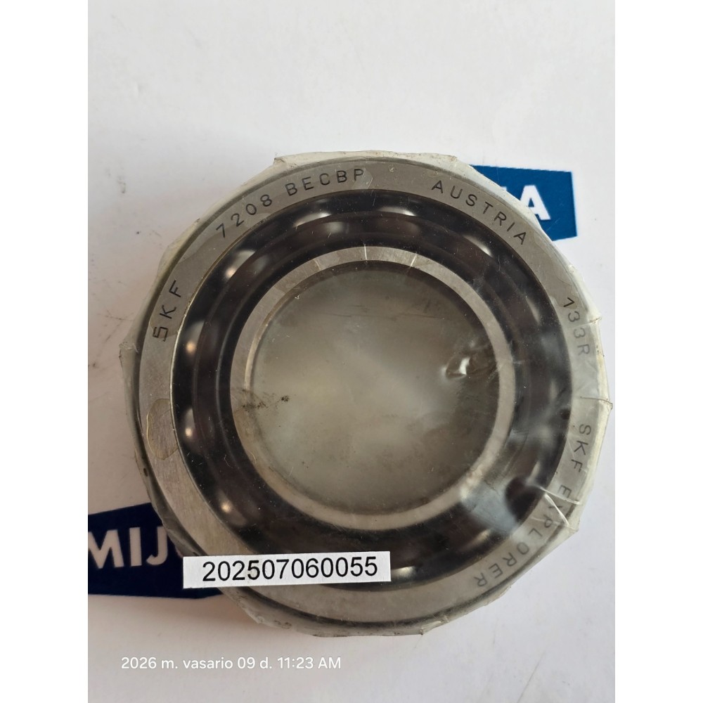 SKF EXPLORER 7208 BECBP Single row angular contact ball bearing (new old stock) SKF EXPLORER 7208 BECBP Single row angular contact ball bearing (new old stock)