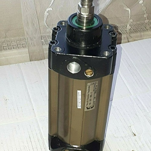 Rexroth Mecman 10Bar 01W17 PNEUMATIK CYLINDER 168 060 800 0 (New old stock) Rexroth Mecman 10Bar 01W17 PNEUMATIK CYLINDER 168 060 800 0 (New old stock)