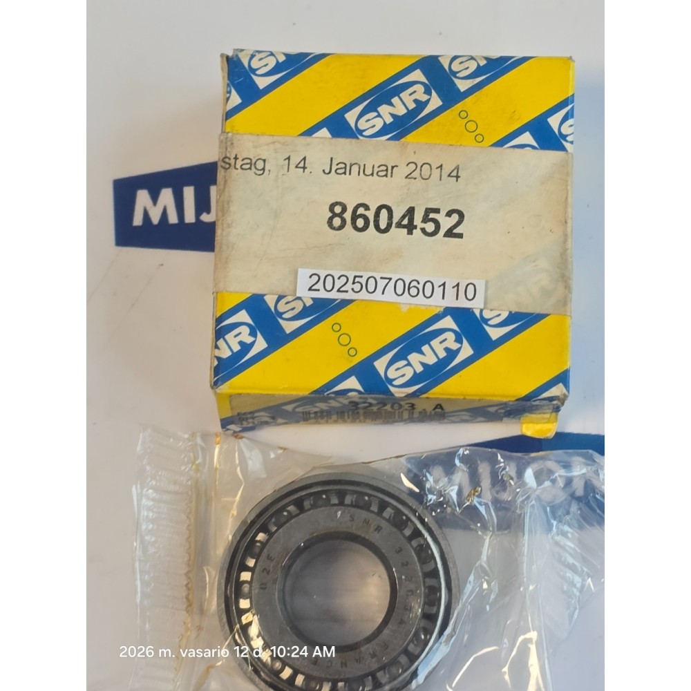 SNR 32203.A BEARING 32203 A NEW OLD STOCK SNR 32203.A BEARING 32203 A NEW OLD STOCK