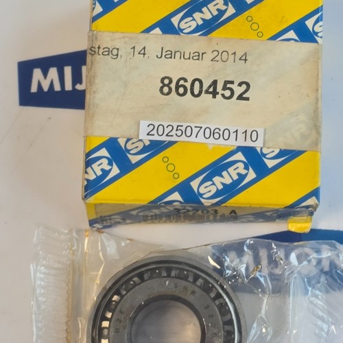 SNR 32203.A BEARING  32203 A   NEW OLD STOCK